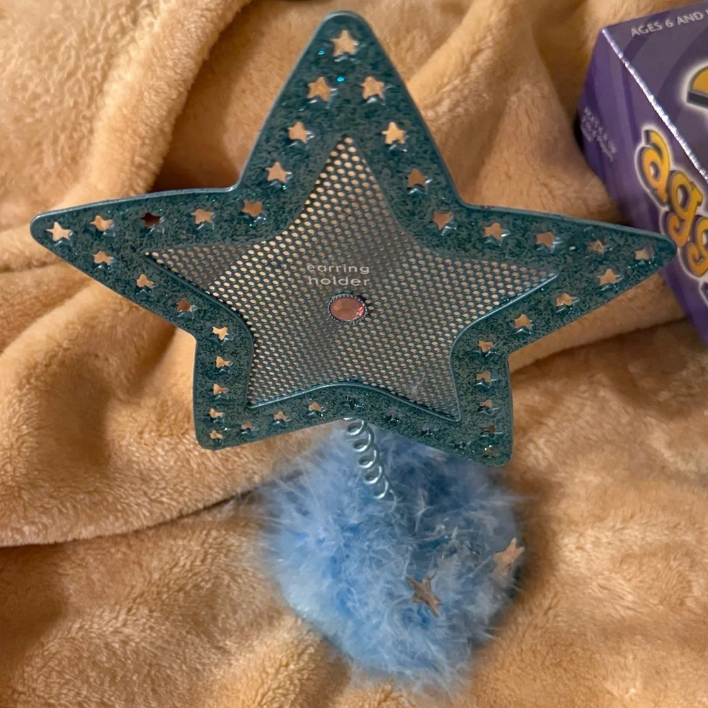 Star-Shaped Blue Earring Holder